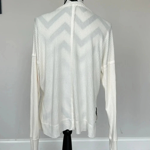 White Fable Cream Long Sleeve Ribbed Sweater Sz XS - Picture 5 of 7